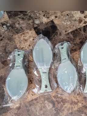 Set Of 4 Plastic Fish Scaler Remover